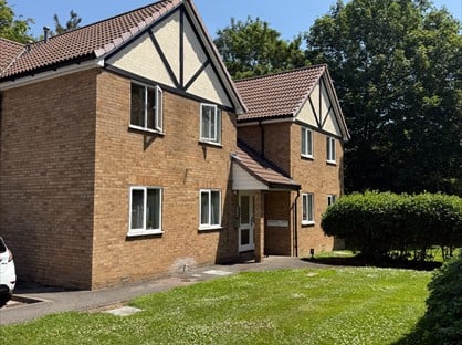 1 Bed Flat, Goldcrest Court, NW9