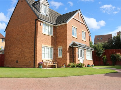 5 Bed Detached House, Castlefields Drive, NE42