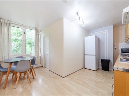 Room in a Shared House, Sherfield Gardens, SW15
