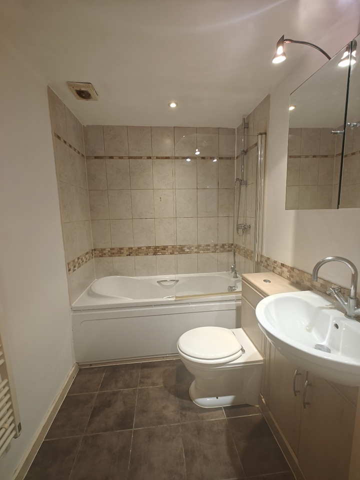 1 Bed Flat, Phillimore Road, SO16 photo 5
