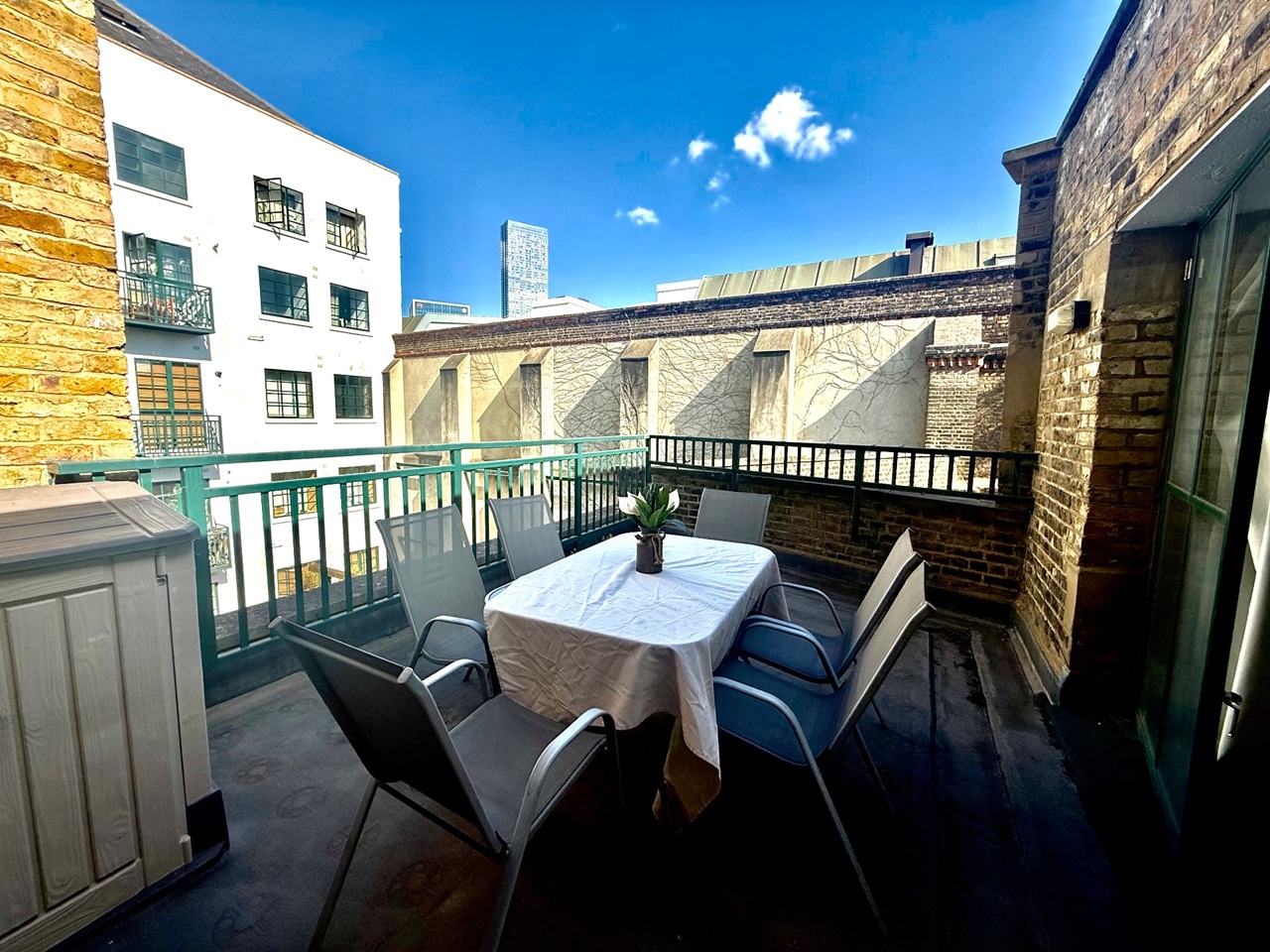 1 Bed Flat, Rotherhithe Street, SE16
