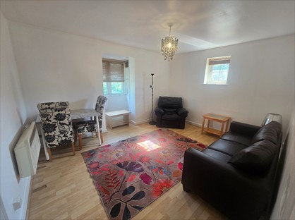 1 Bed Flat, Athol Square, E14