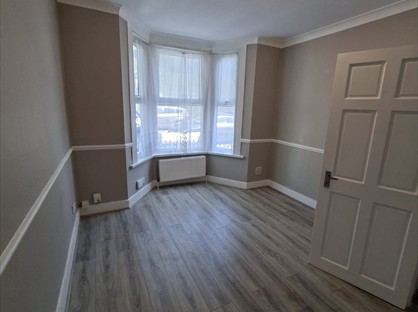 2 Bed Maisonette, Acacia Road, E11