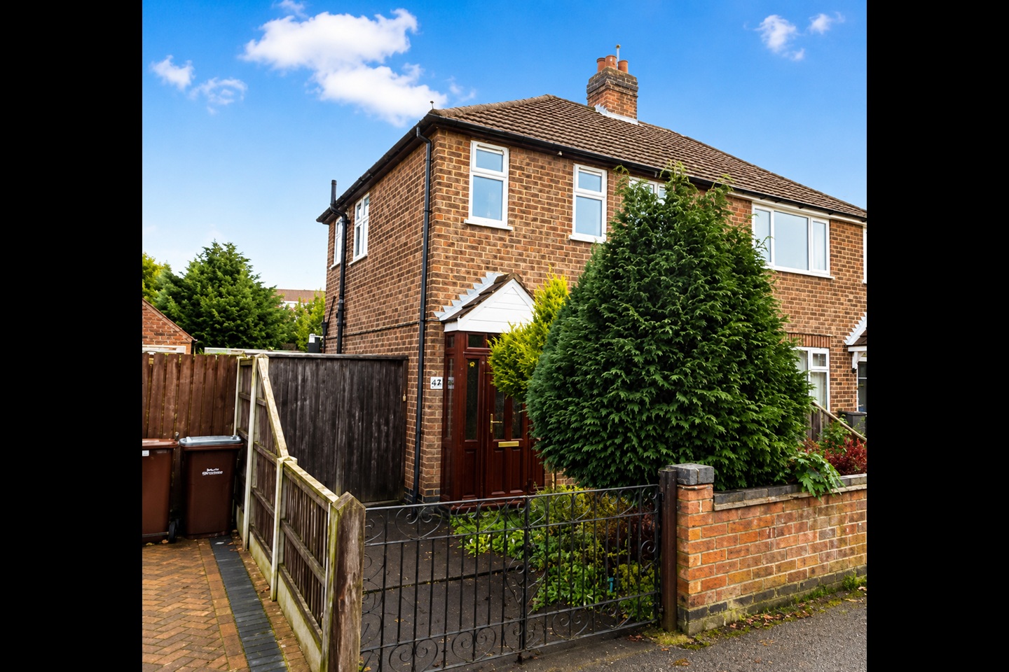 4 Bed Semi-Detached House, Radford Bridge Road, NG8