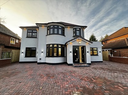 6 Bed Detached House, Park Road, UB8