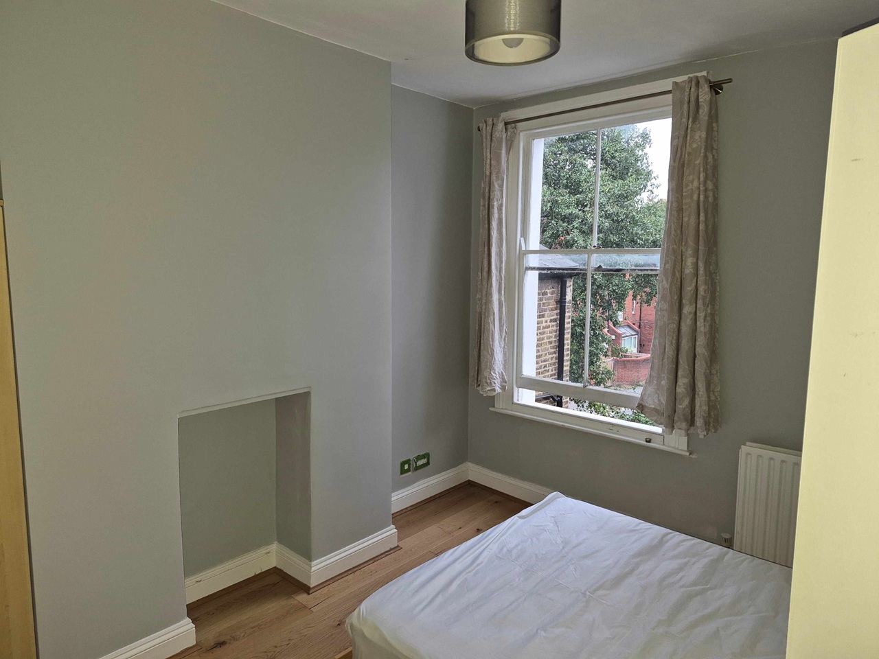 3 Bed Maisonette, Haselrigge Road, SW4 photo 4