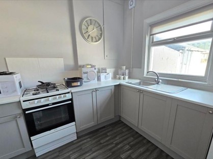 4 bed room for rent in Room in a Shared House, Victoria Street, YO12