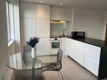 Room in a Shared Flat, St Rule St, SW8