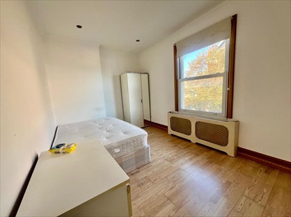 Room in a Shared Flat, St James Road, CR0