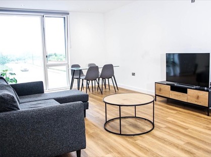 2 Bed Flat, Alvaston, GU1