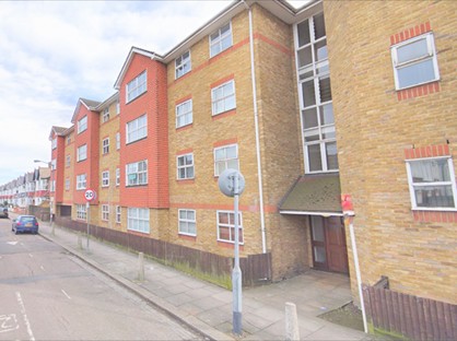 1 Bed Flat, Times Court, SW18
