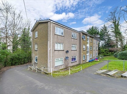 3 bed flat/apartment for rent in 3 Bed Flat, Ardbeg Avenue, G73