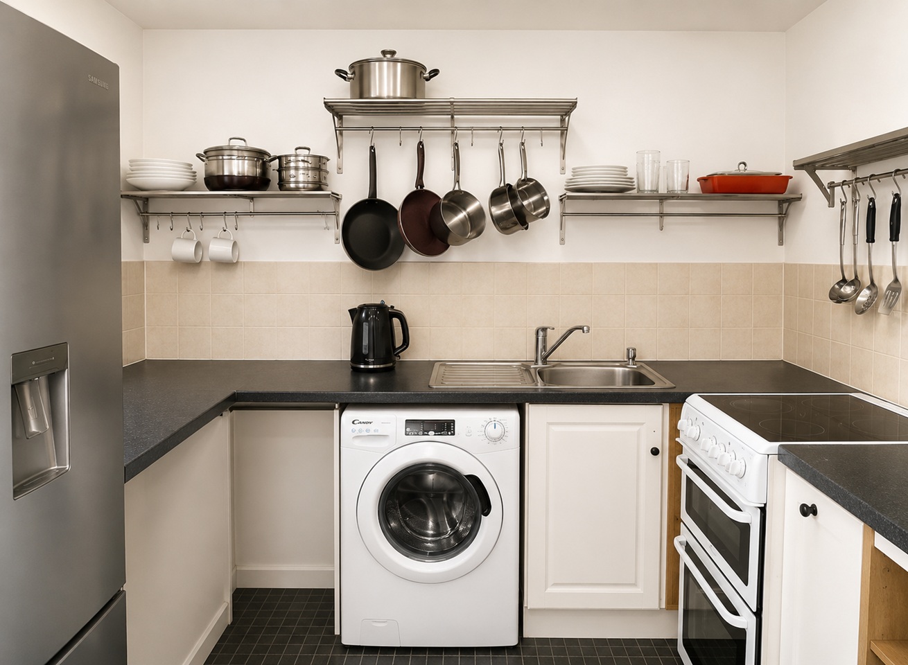 2 Bed Flat, Woodnewton Close, M18 photo 3
