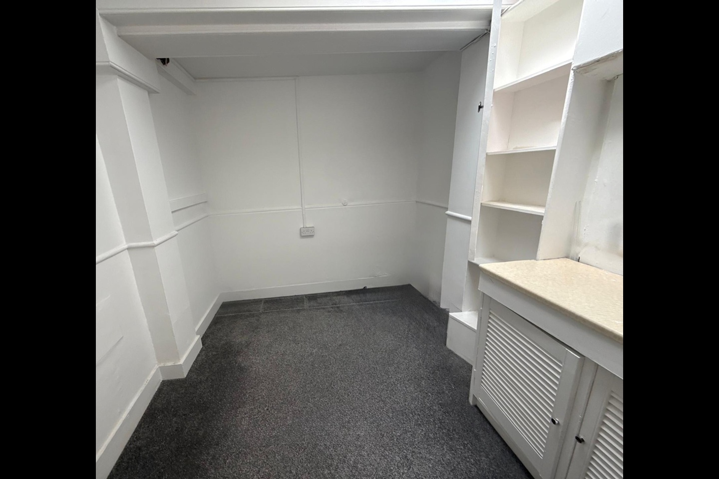 4 Bed Flat, White Court, BN3 photo 5
