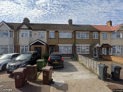 2 Bed Detached House, Dagenham, RM10
