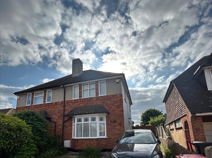 3 Bed Semi-Detached House, Meadfield Road, SL3
