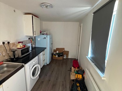 Studio Flat, Portland Road, SE25