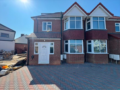 7 Bed Semi-Detached House, Dorset Waye, TW5