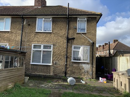 3 Bed Semi-Detached House, Polesworth Road, RM9