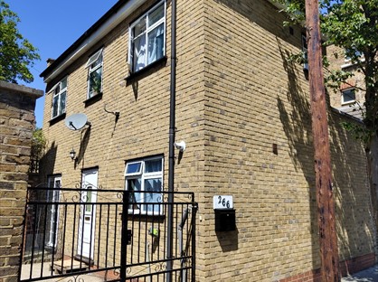 3 bed room for rent in Camden