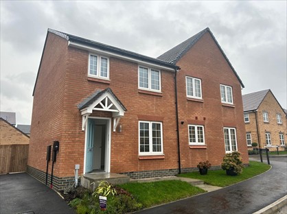 3 Bed Semi-Detached House, Hill Road, BB7