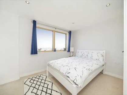 2 Bed Flat, Gifford Road, NW10