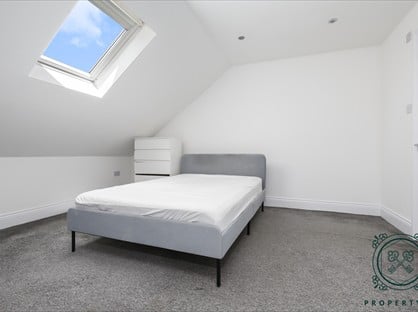 Room in a Shared House, White Hart Lane, N22