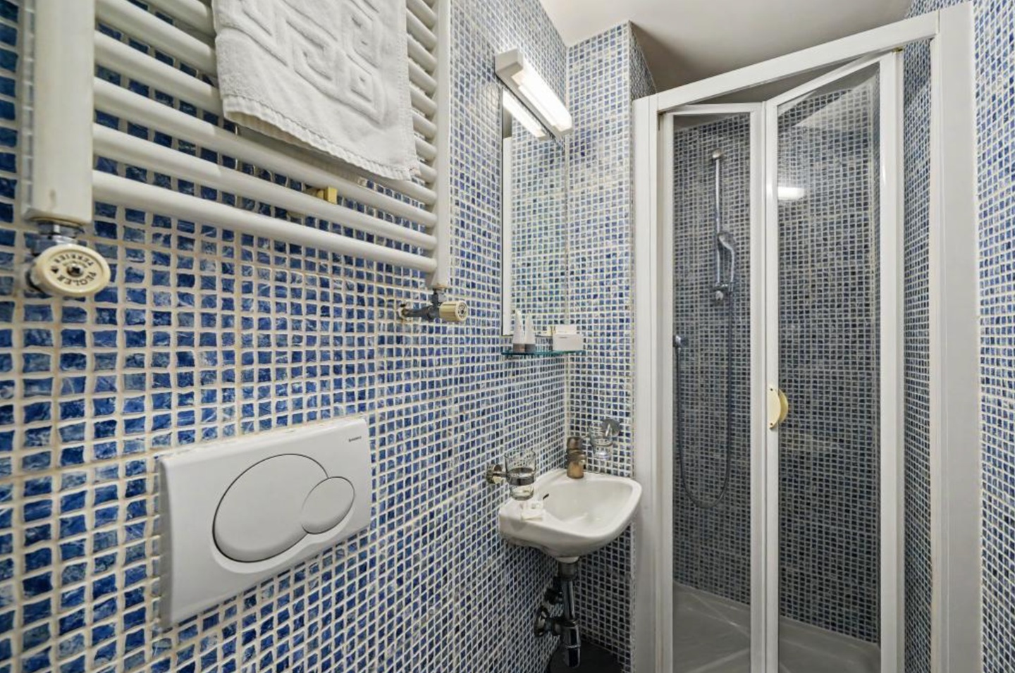 Studio Flat, Cartwright Gardens, WC1H photo 4