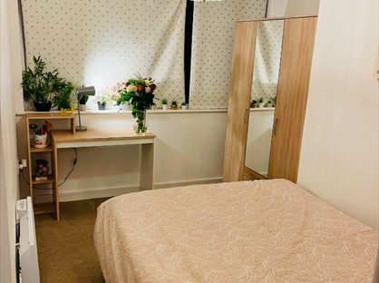 Room in a Shared Flat, St Edwards Way, RM1