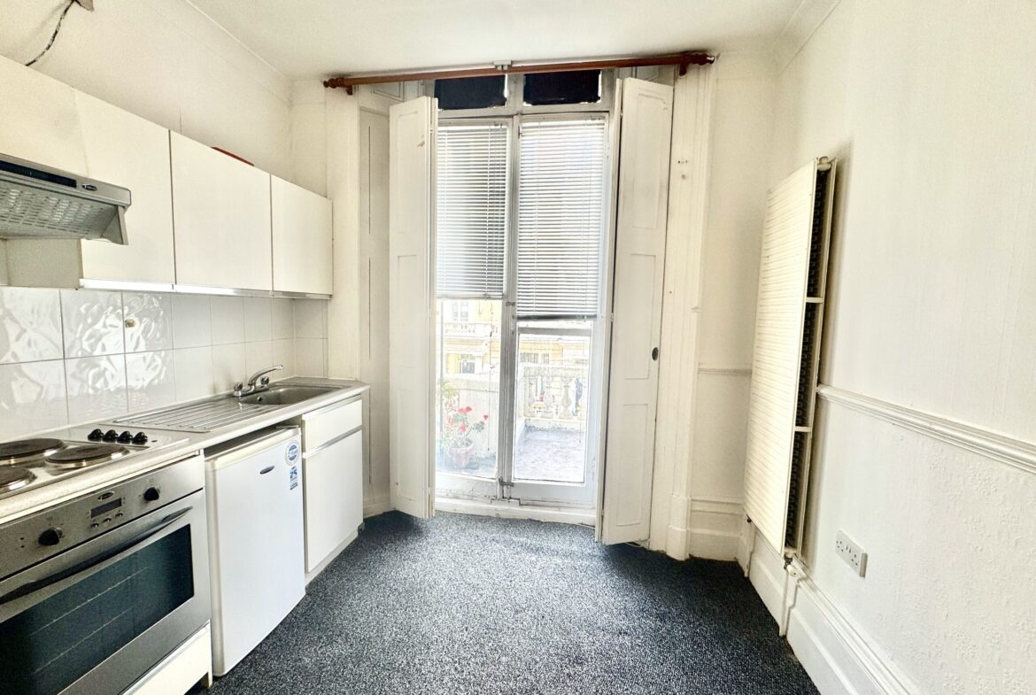 Studio Flat, London, W2 photo 2