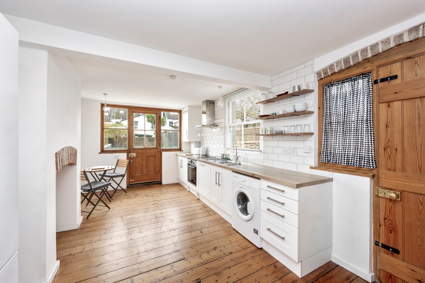 3 Bed Terraced House, Chester Terrace, BN1