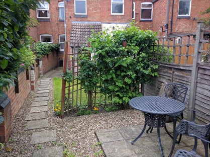 3 Bed Terraced House, London Road Oadby, LE2