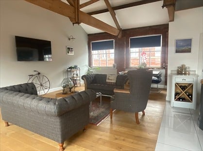2 Bed Penthouse, Green Lane, S3
