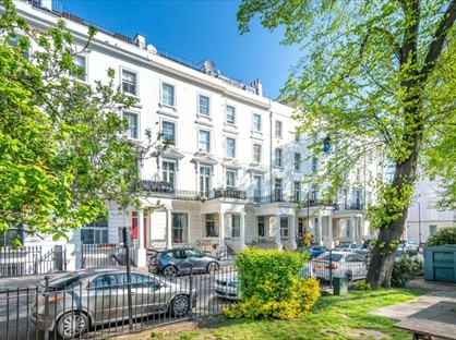2 Bed Flat, St Stephens Gardens, W2