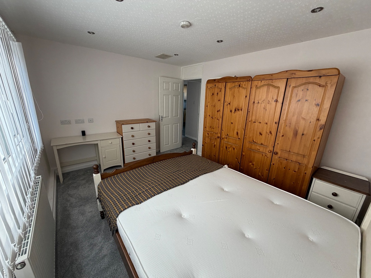 Room in a Shared Flat, Auckland Close, NG7 photo 3