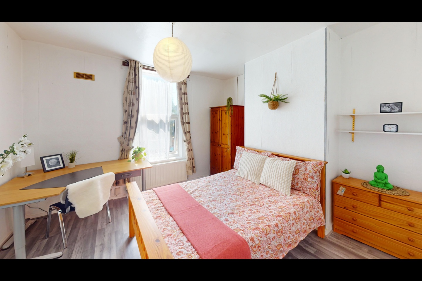 Room in a Shared House, Cromwell St, NG7