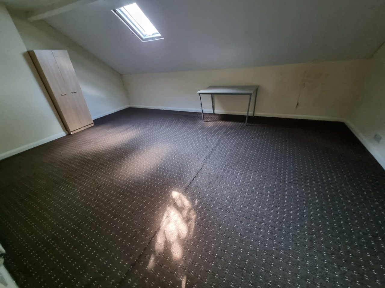 3 Bed Flat, Melton Road, LE4 photo 4