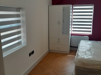 Studio Flat, Chester Road, WD18
