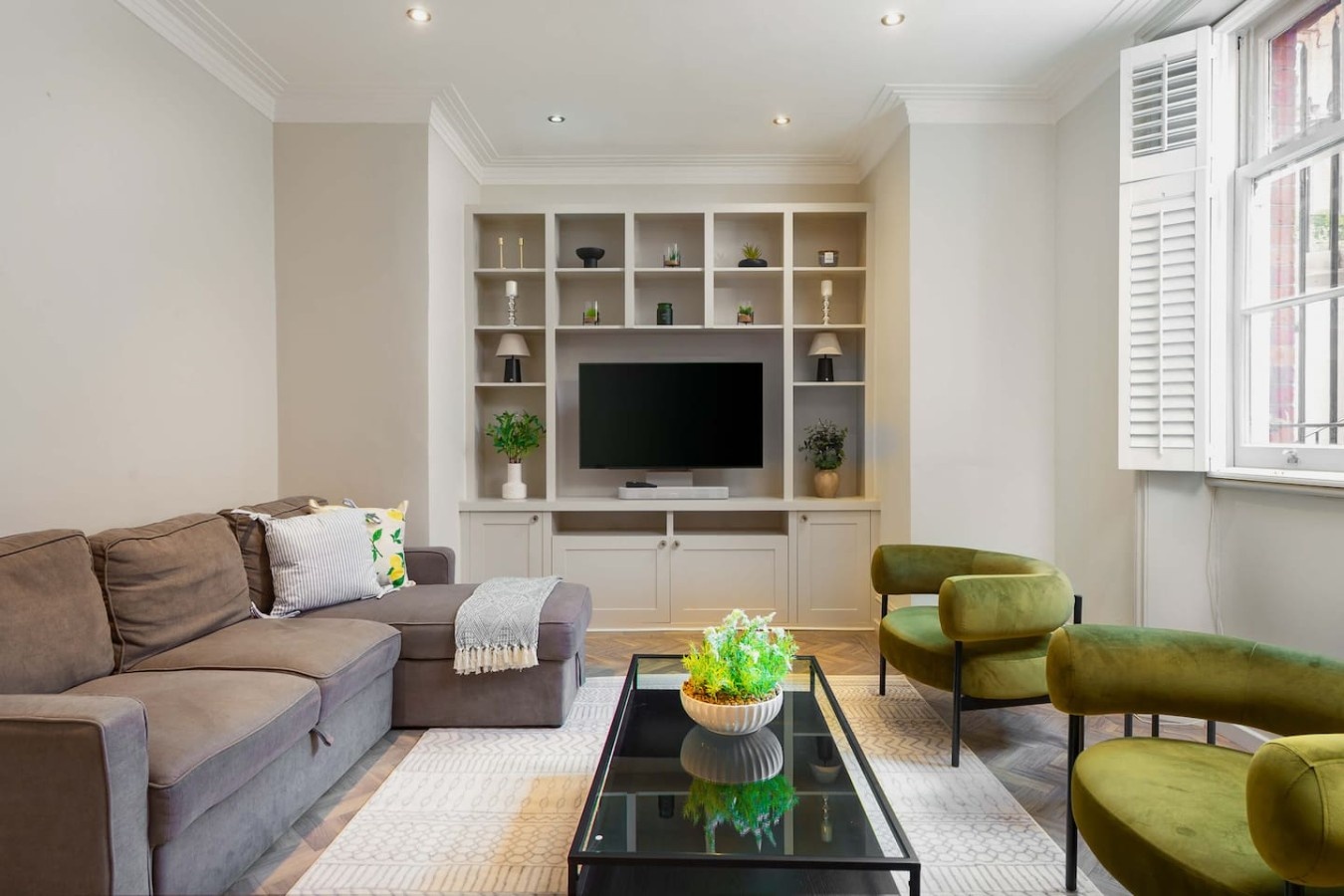 2 Bed Flat, Evelyn Gardens, SW7 photo 3