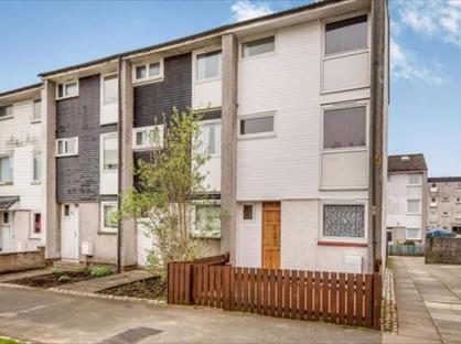 4 Bed Terraced House, South Cabrain, G67