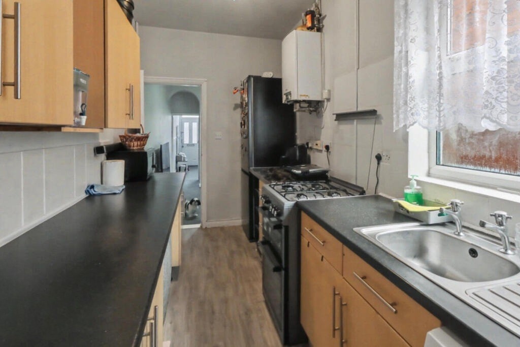 Room in a Shared House, Flora St, LE3