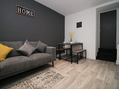 2 bed flat/apartment for rent in 2 Bed Flat, Hanover St, SA1