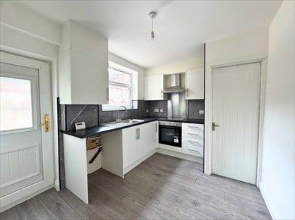 3 Bed Terraced House, Ionic St, CH42