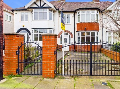 3 Bed Terraced House, Links Road, FY1