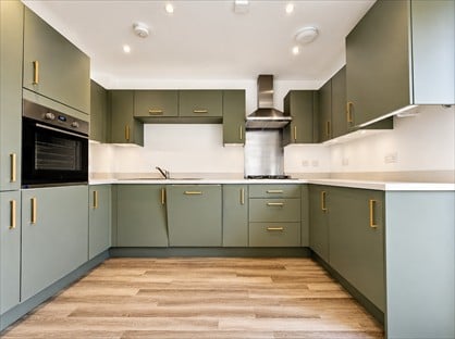 3 Bed Semi-Detached House, Beeston Way, MK45