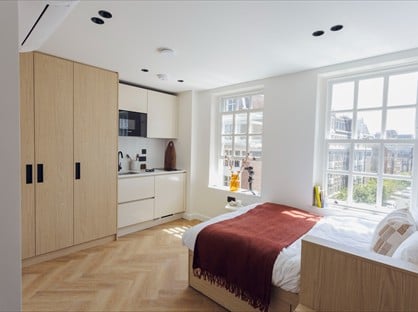 Studio Flat, Weymouth St, W1G