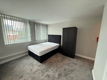 Studio Flat, Princegate House, DN1