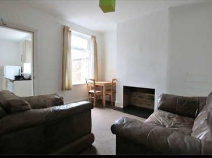 Room in a Shared House, Baker St, NN2