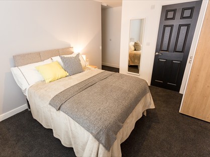 8 bed room for rent in Room in a Shared House, Arpley St, WA1