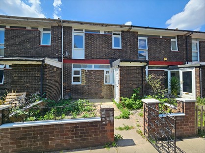 Studio Flat, Birch Close, SE15